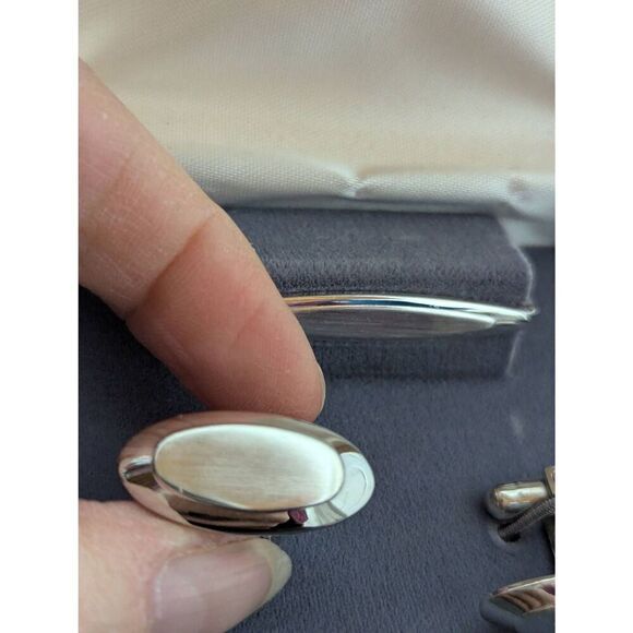 Imperial Vintage Men's Silver Tone Tie Clip & Cuffs Links In Box - Picture 3 of 6